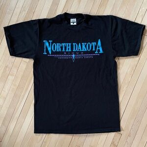 Vintage University of ND Sioux Shirt unique colors